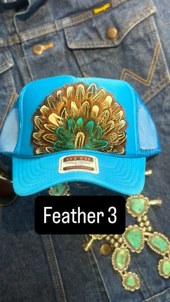 FEATHER TRUCKER HAT BRIGHT BLUE