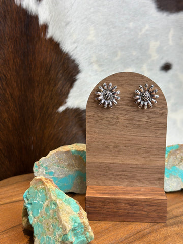 FLOWER FAUX STUD EARRINGS