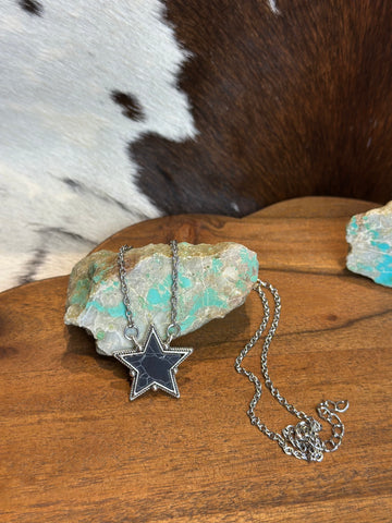 BLACK FAUX STAR NECKLACE