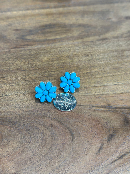 FAUX TURQUOISE FLOWER CONCHO STUDS