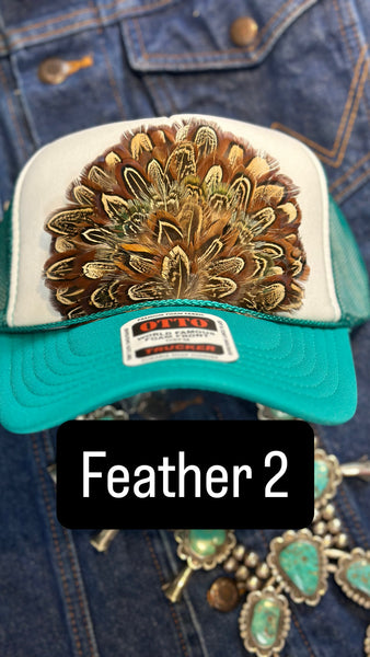 JADE AND WHITE FEATHER TRUCK HAT