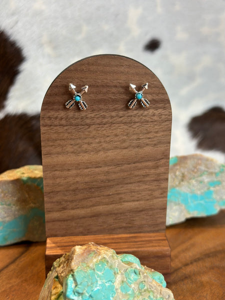 ARROW EARRINGS WITH FAUX TURQUOISE