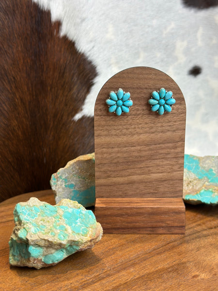 FAUX TURQUOISE FLOWER CONCHO STUDS