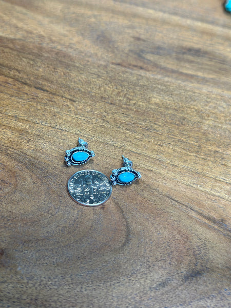 FAUX TURQUOISE STUD EARRINGS