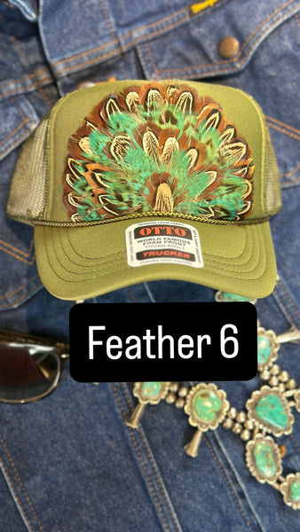 GREEN FEATHER TRUCKER HAT