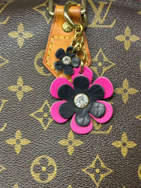 Handmade Leather Purse Charm | Flower Bag Charm with Solid Brass | Floral Handbag Accessory | Cute Luxury Keychain
