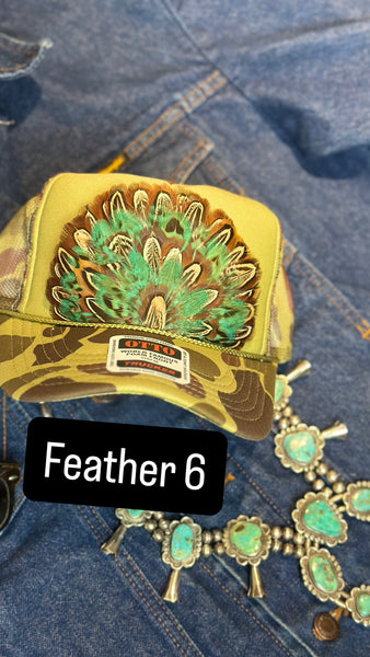 GREEN CAMO CAMOUFLAGE FEATHER TRUCKER HAT