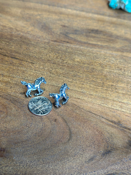 HORSE FAUX STUD EARRINGS