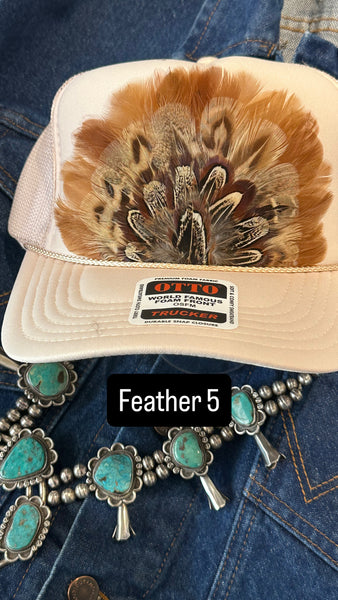 CREAM FEATHER TRUCKER HAT