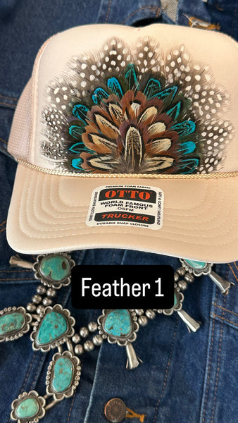 CREAM FEATHER TRUCKER HAT