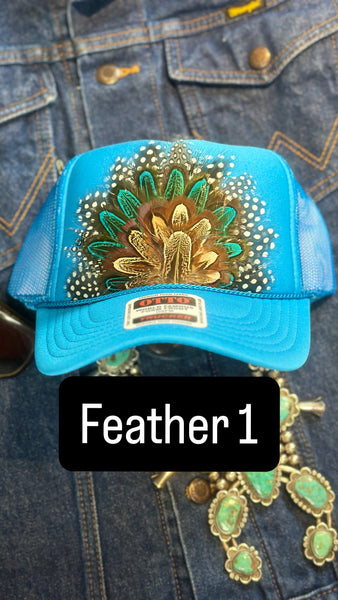 FEATHER TRUCKER HAT BRIGHT BLUE