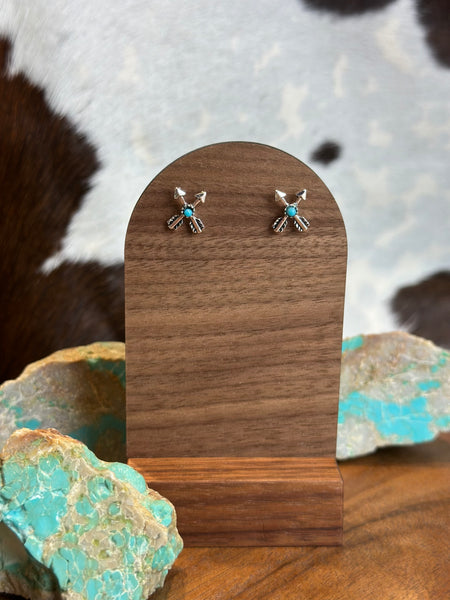 ARROW EARRINGS WITH FAUX TURQUOISE