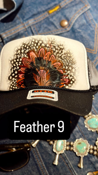 BLACK AND WHITE FEATHER TRUCKER HAT