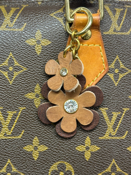 Handmade Leather Purse Charm | Flower Bag Charm with Solid Brass | Floral Handbag Accessory | Cute Luxury Keychain