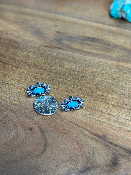 FAUX TURQUOISE STUD EARRINGS
