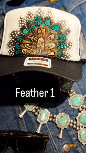 BLACK AND WHITE FEATHER TRUCKER HAT