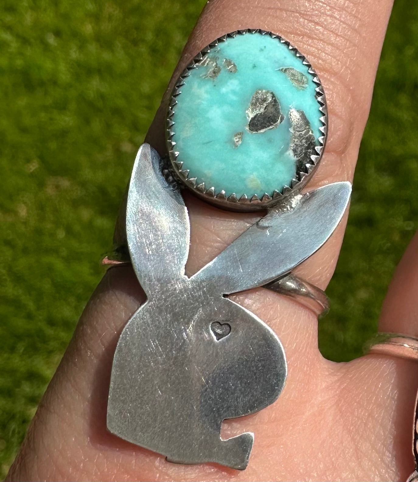 BUNNY RING