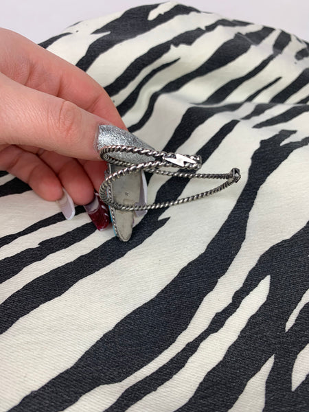 LIGHTNING BOLT CUFF